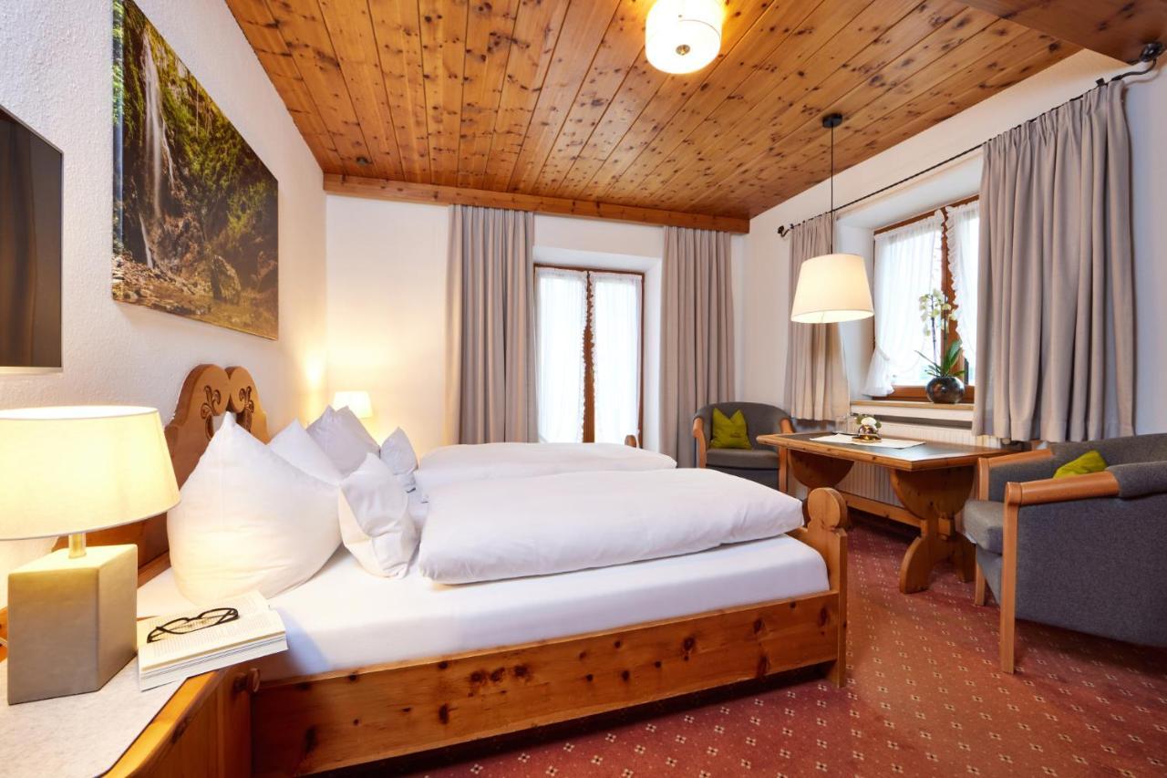 Gaestehaus Sonnenheim Митенвалд Екстериор снимка