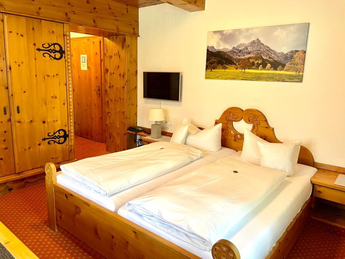 Gaestehaus Sonnenheim Митенвалд Екстериор снимка
