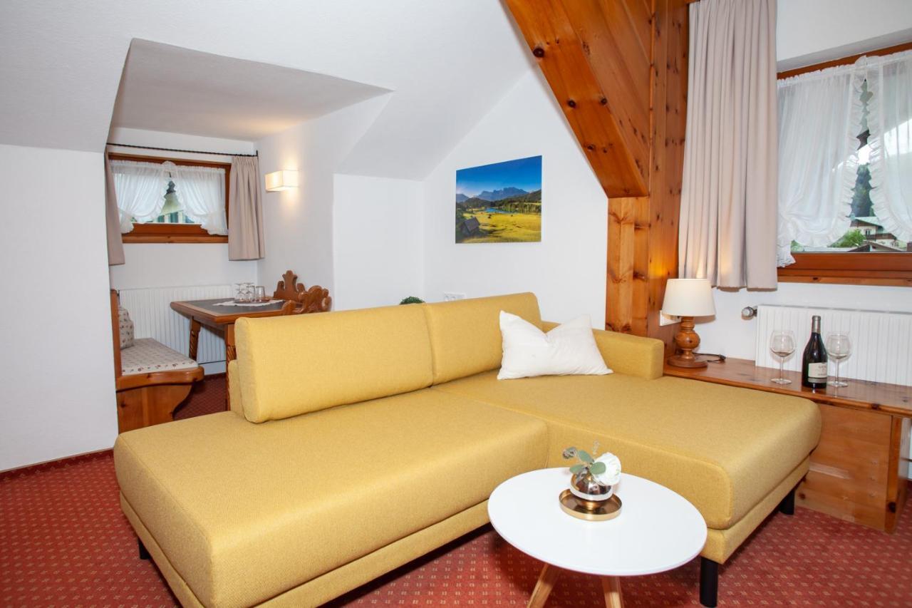 Gaestehaus Sonnenheim Митенвалд Екстериор снимка