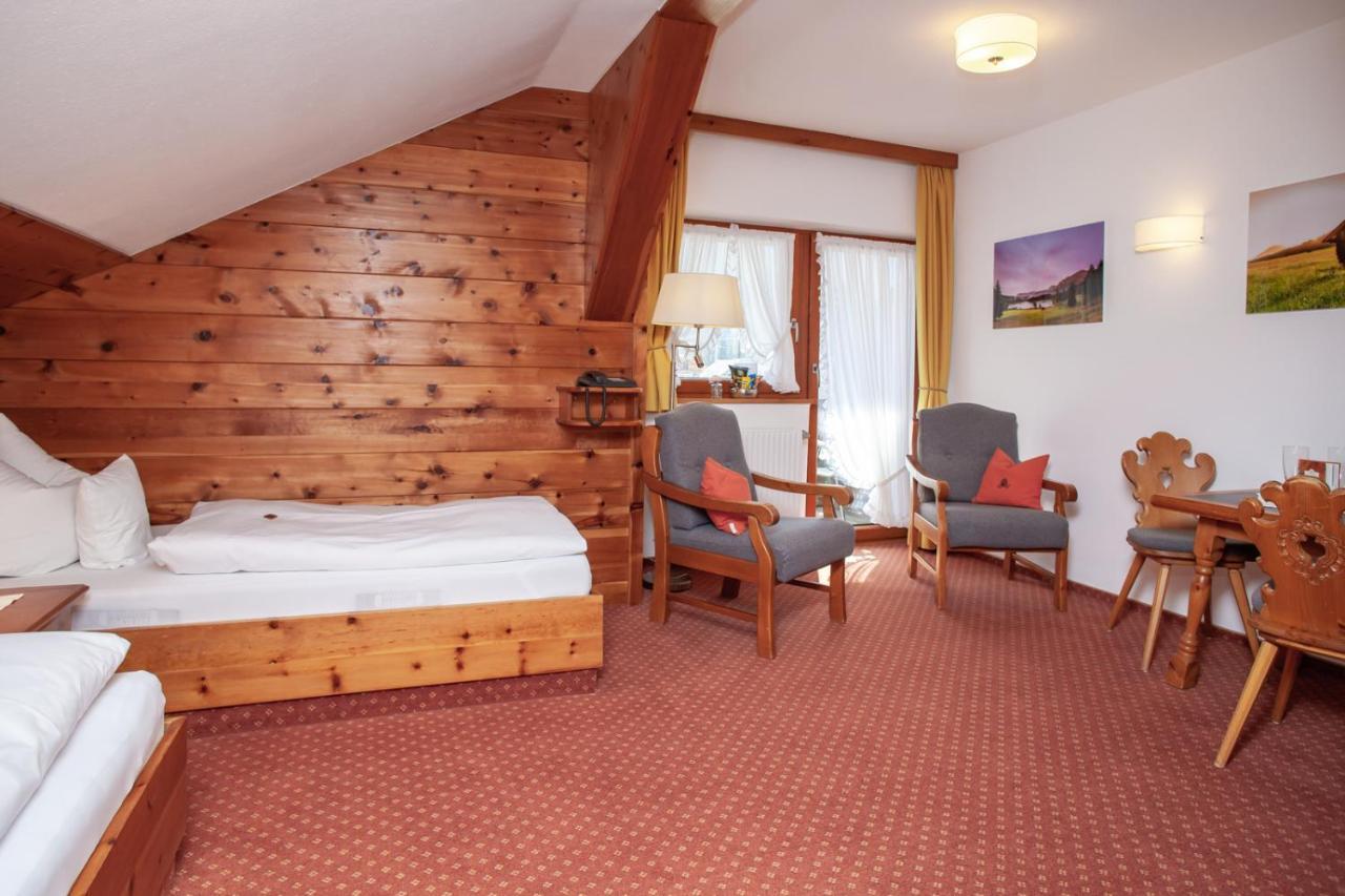 Gaestehaus Sonnenheim Митенвалд Екстериор снимка