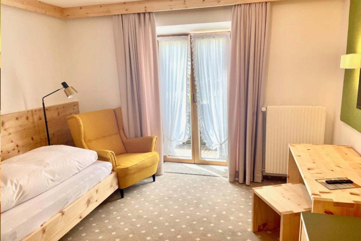 Gaestehaus Sonnenheim Митенвалд Екстериор снимка