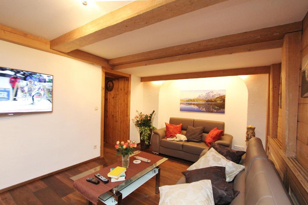 Gaestehaus Sonnenheim Митенвалд Екстериор снимка